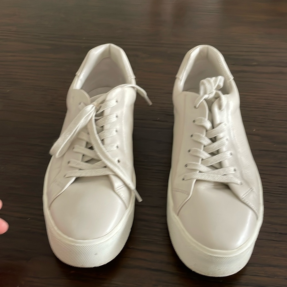 Vince sneakers